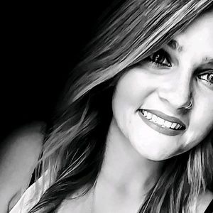 Meet your Posher, Tia